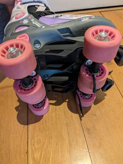 Adjustable Kids Roller Skates (SENHAI Size 1-4)