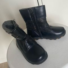 Girls warm boots