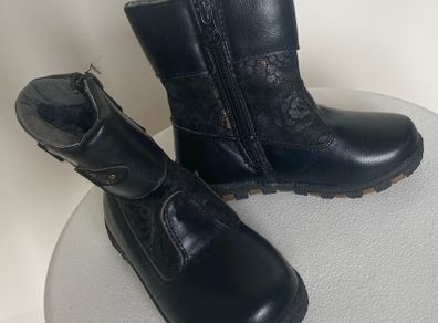 Girls warm boots
