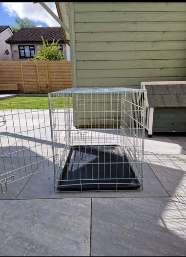Medium size dog crate for sale