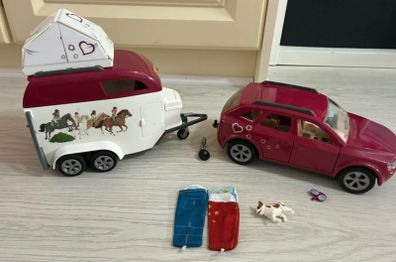 Schleich Car & Horse Trailer