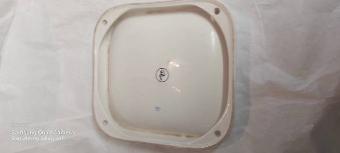 Old large vintage rare bass charrington ashtray rare item ,made by wade ,good condition, see pictures for condition,price includes post to anywhere in Ireland thank you, collectors item,,