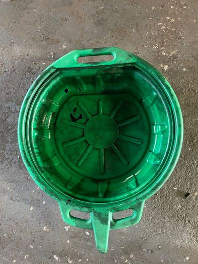 Oil pan
