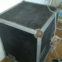 Amp /mixer rack flight case on wheels