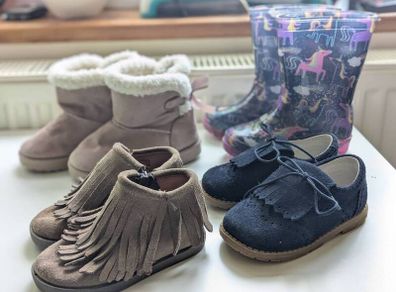 Bundle of girl's shoes 6/7