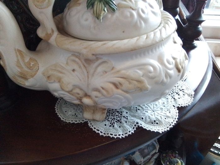 Capidemonte Vintage Teapot