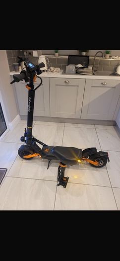 Kukirin G2 electric scooter