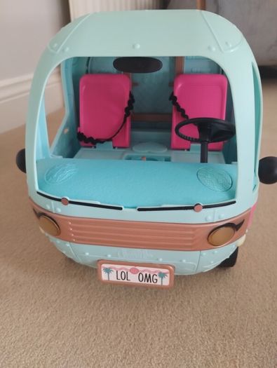 LOL campervan plus dolls