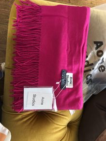New 100% Virgin Wool Scarf