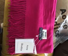 New 100% Virgin Wool Scarf