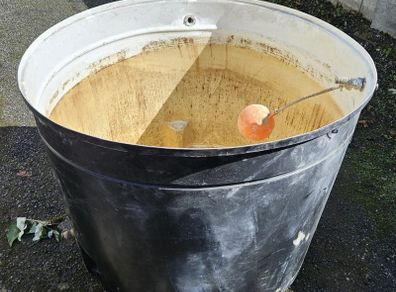 Water storage tank