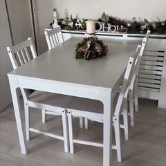 ikea table and 4 chairs