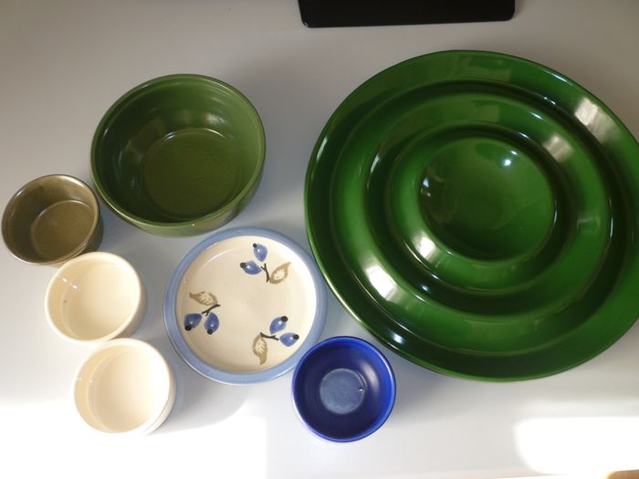 Giant Serving platter, Ramekins, Bowls, Dish. Plate. Moville. 8 ITEMS