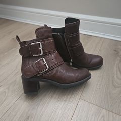 Ankle boots - brown