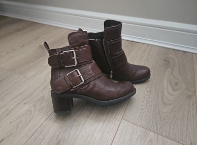 Ankle boots - brown