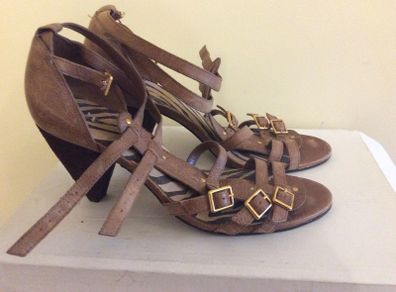 River island sandals