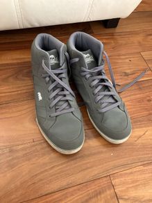 Lonsdale high top trainers