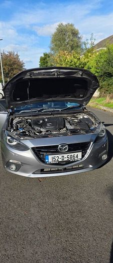 2015 Mazda 3 Platinum Edition 2.2 Saloon