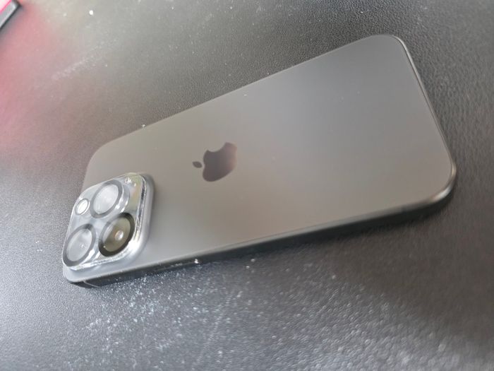 iPhone 15 Pro 128GB Black Titanium Unlocked + Box & Extras