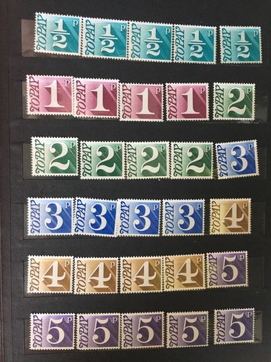 Collection: Great Britain Small Stamp stockbook full of postage due labels both mint (some mounted some mint never hinged) and used. Catalogue certainly in the hundreds