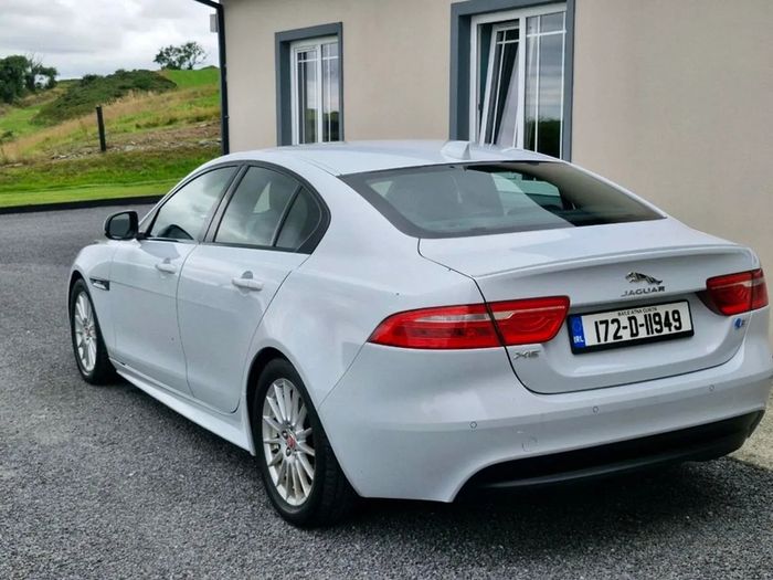 Jaguar Xe R-Sport 2017