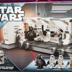 LEGO Star Wars 75387 Boarding the Tantive IV