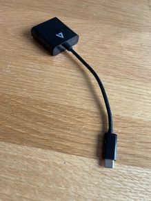 USB-C to VGA Adapter
