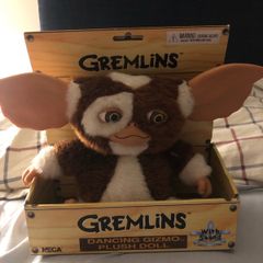 Neca dancing and singing gizmo plush doll