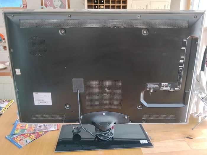 Samsung Lcd Tv 40" Model Ue40b7020ww