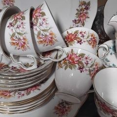 20piece  Colclhough  Tea Set