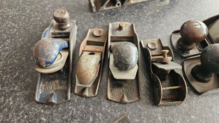 7 planes for spares or repairs