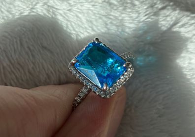 Size 10 blue ring