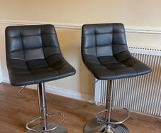 Bar stools x2