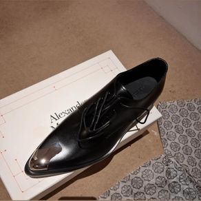 Alexander McQueen Toe Cap Derby