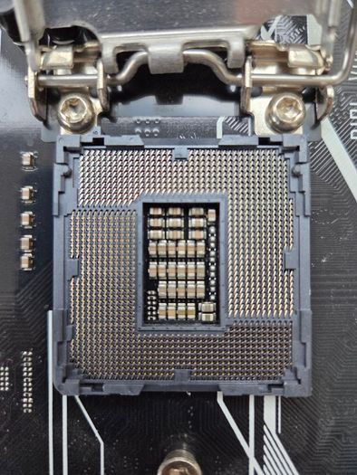 ASUS Prime Z270-A mobo + CPU i7-7700K + Cooler - Pizza Box not included!!