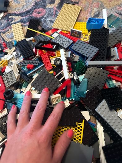 Lego bundle 2.7kg plus retired baseboards