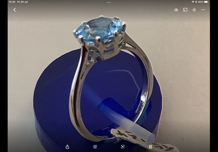 New 18ct White Gold Large Topaz Stone Ring