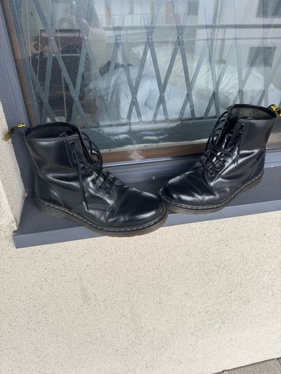 Doc Marten Boots, Black 8 hole, good condition