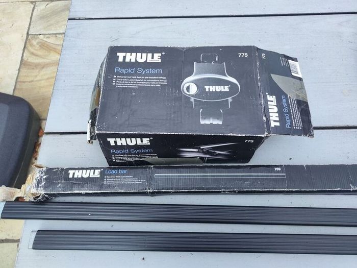 Thule  rapid system with roof bar