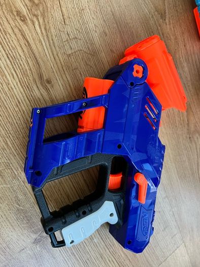nerf gun