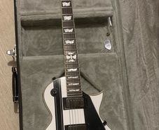 Esp Ltd James Hetfield Iron Cross guitar