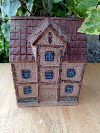 Miniature house, piggy bank, money box, savings box