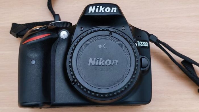 Nikon D3200 near mint only 2K shots