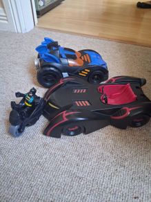 Imaginext batcave playset DC & 2 batmobiles