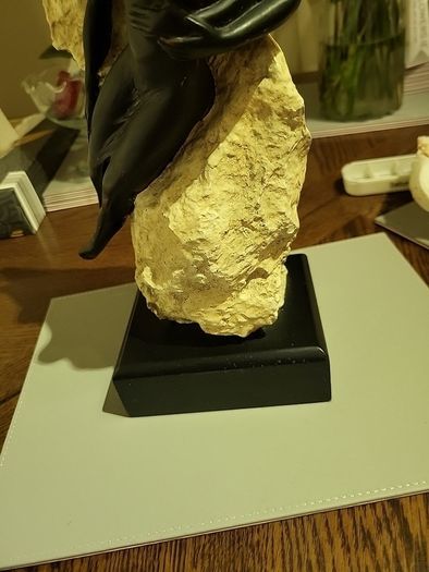 Ocean experience figurine