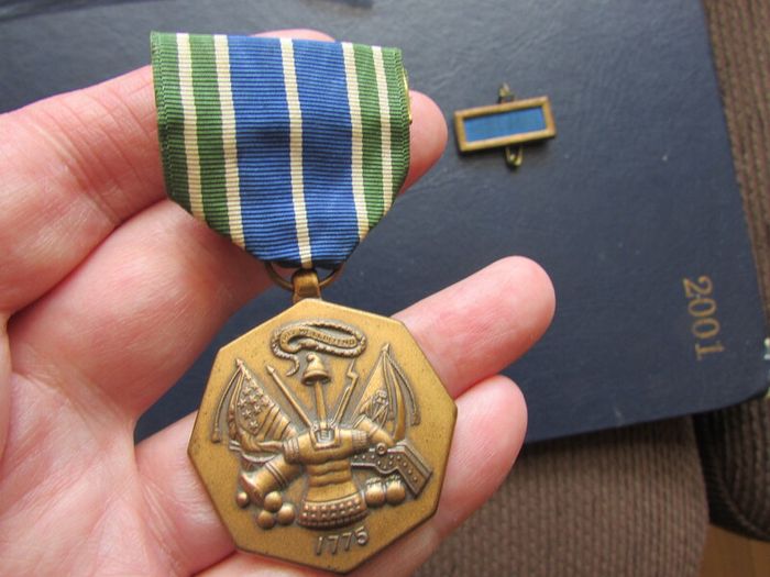 USA . Army Achievement Medal and Presidential Unit Citation Bar.