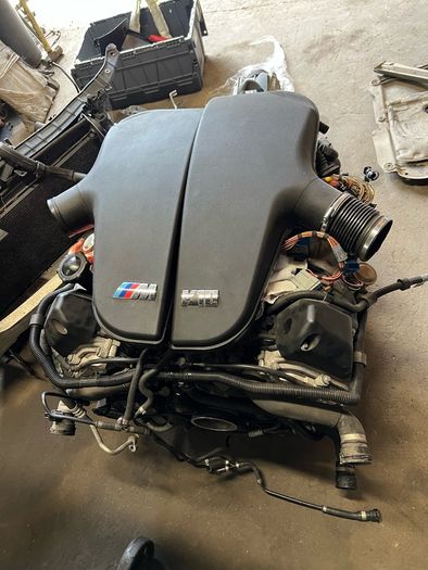 Breaking bmw m5 e60 5 series 2007 v10 5.0 s85b50
