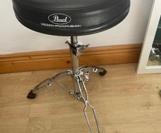 Pearl drum stool
