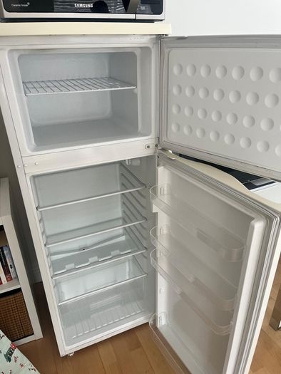 Fridge freezer