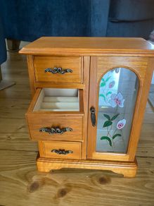 jewellery box
